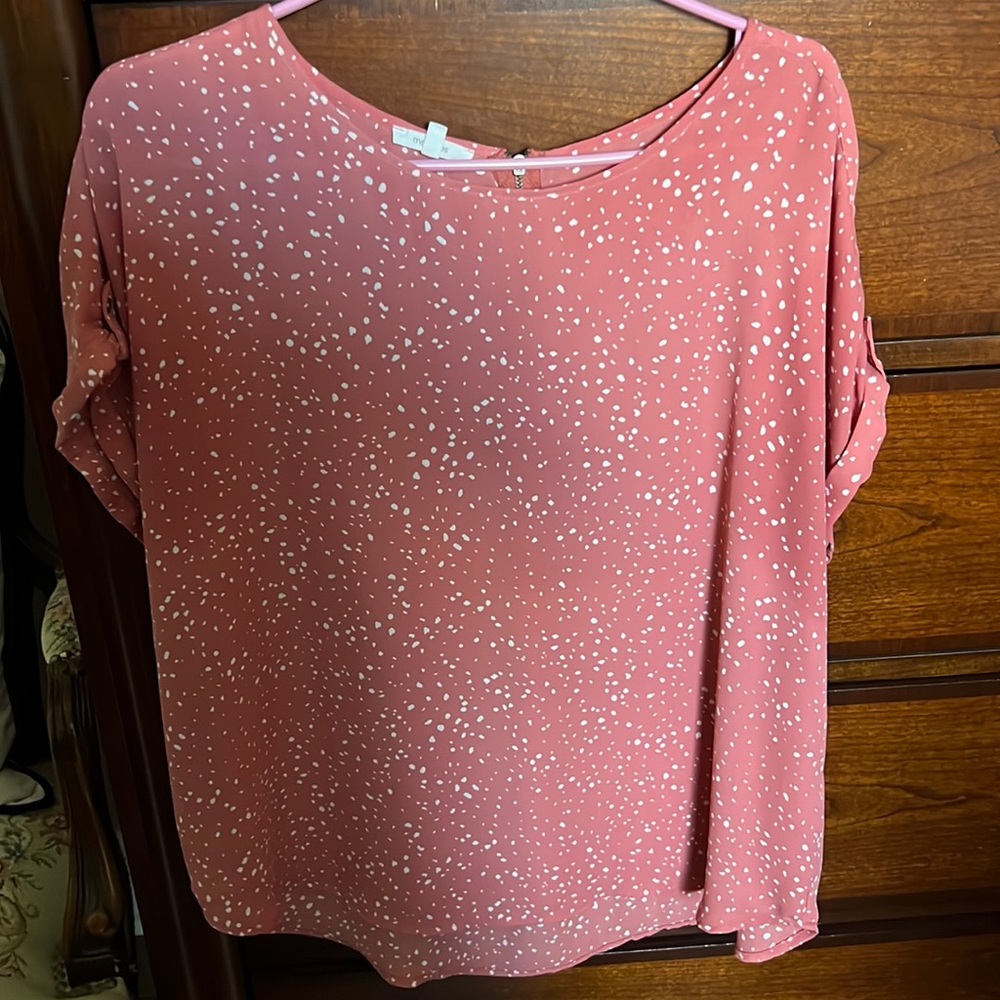Super cute blouse!